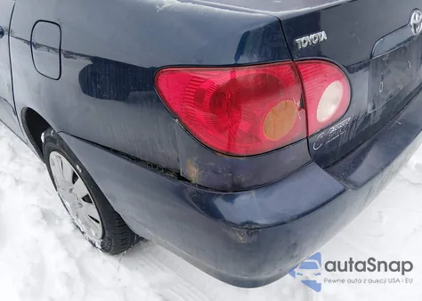 2004 Toyota Corolla Le z USA, uszkodzony, nr VIN 2T1BR32EX4C252861